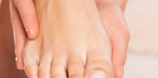 detalle de las uñas de los pies